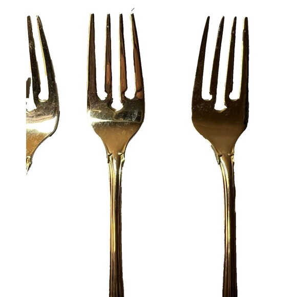 FB Rogers Golden Plated Electroplate American Chipendale 4 Forks Salad - Picture 3 of 15